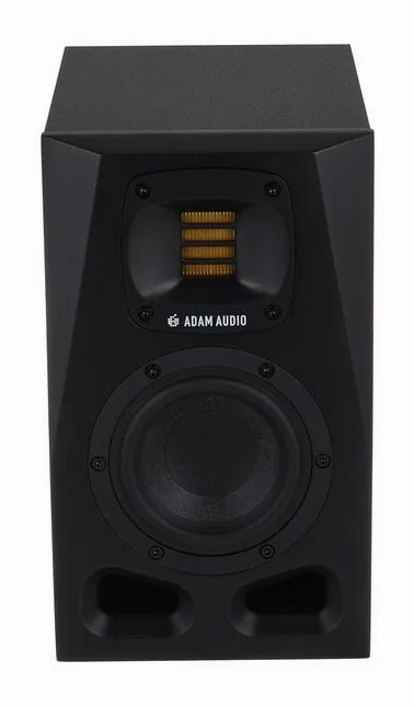 ADAM Audio A4V, basreflexporten