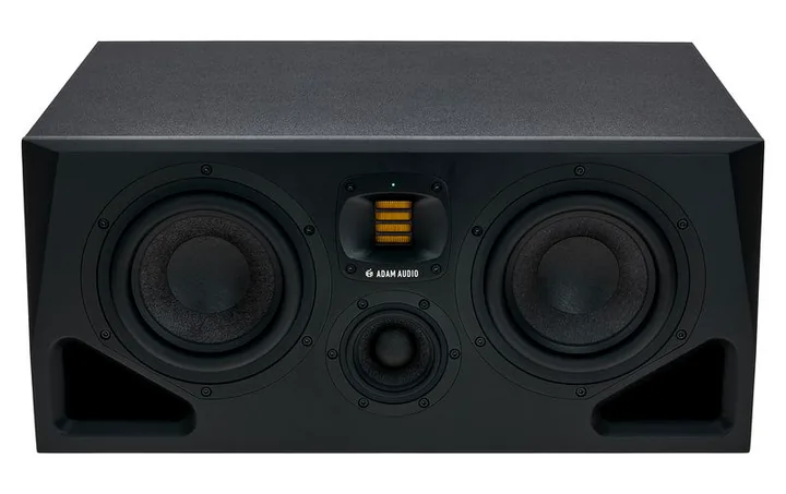 ADAM Audio A77H, knapparna på bakpanelen
