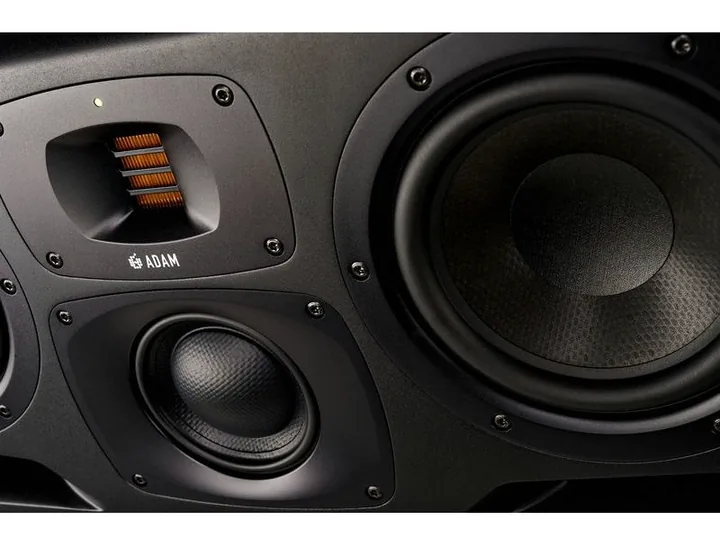 ADAM Audio S3H, knapparna på bakpanelen