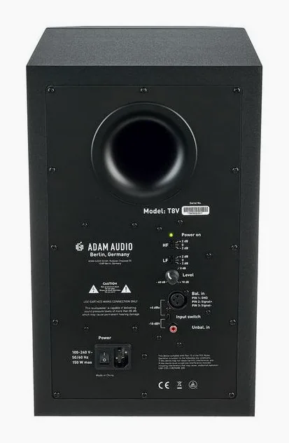 ADAM Audio T8V, basreflexporten