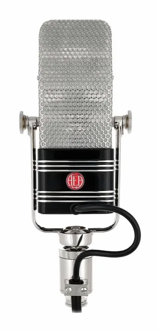 AEA R44CX, hållaren och fästet