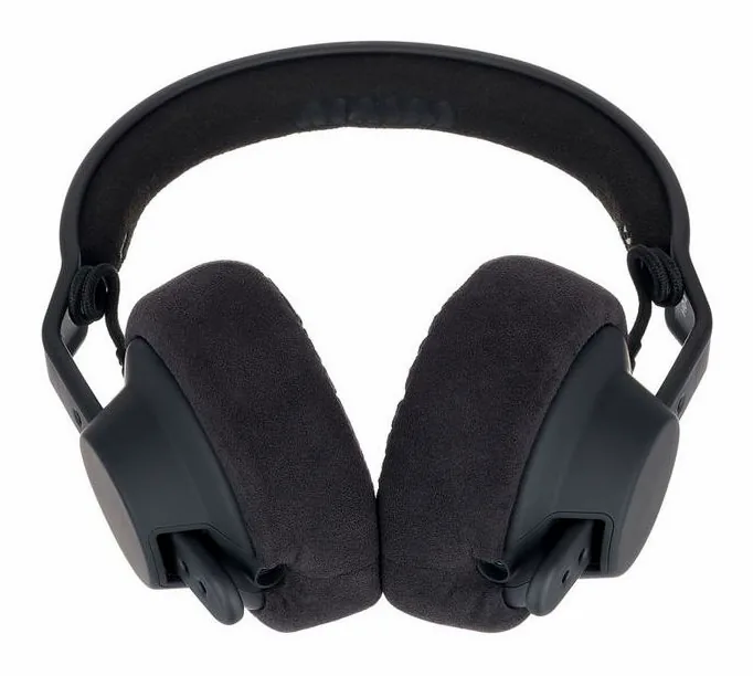 AIAIAI TMA-2 Studio, öronkuddarna på nära håll