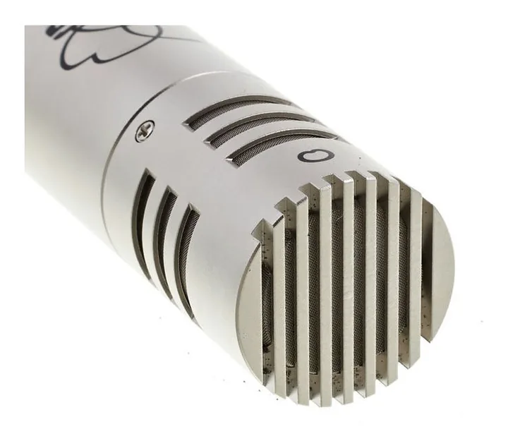 AKG C 451 B Stereo, XLR-kontakten i botten