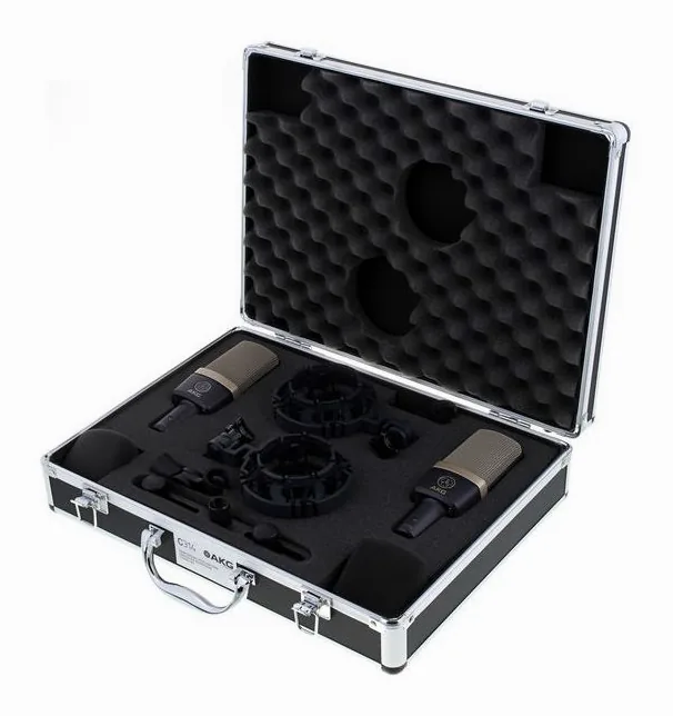 AKG C314 Stereo, mikrofonkorgen på nära håll