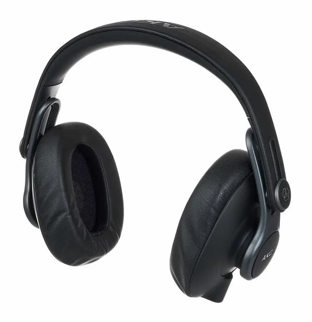 AKG K-371, kabelingången vid hörkåpan