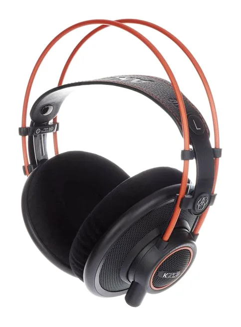 AKG K-712 Pro, hörkåpan på nära håll