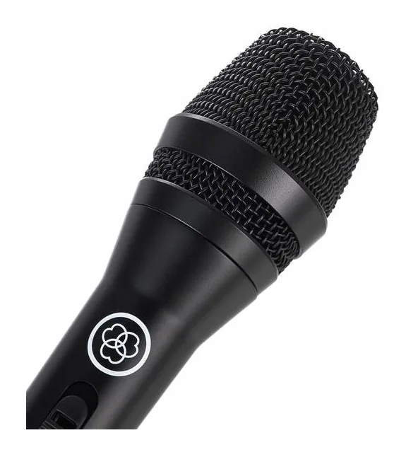 AKG Perception Live P5s, XLR-kontakten i botten