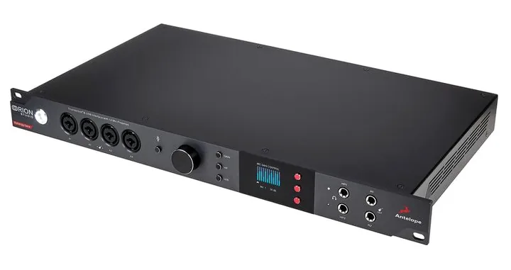 Antelope Orion Studio Synergy Core, höljet sett från sidan