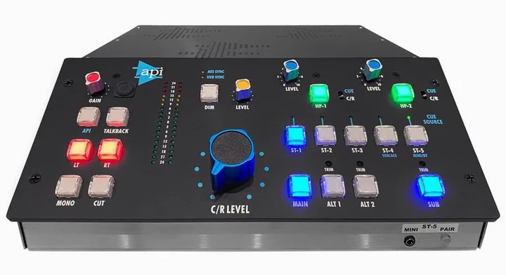 API Audio MC531 Monitor Controller, basreflexporten