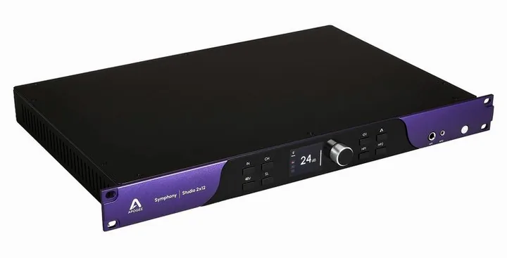 Apogee Symphony Studio 2x12, frontpanelen med rattarna