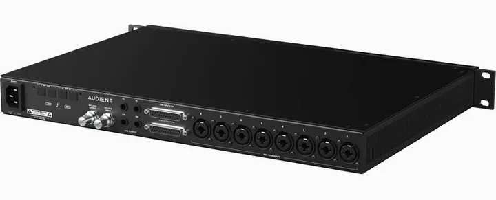 Audient Horizon 8P, anslutningarna på baksidan