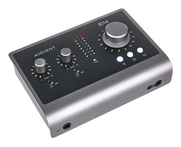 Audient iD14 MKII, nivåmätarna och lysdioderna