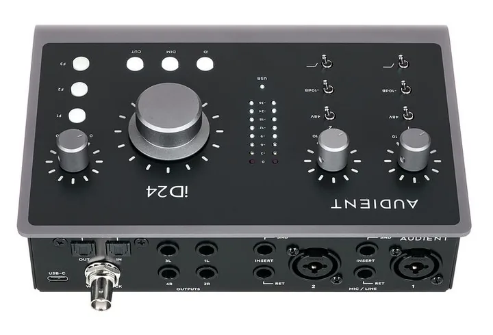 Audient iD24, frontpanelen med rattarna