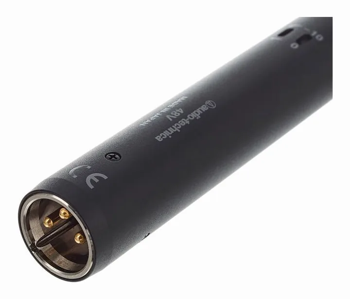 Audio-Technica AT 4051 B, XLR-kontakten i botten
