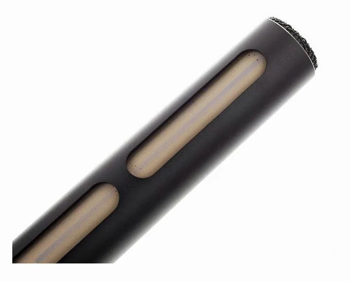 Audio-Technica AT 875 R, mikrofonkorgen på nära håll