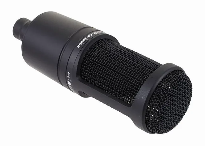 Audio-Technica AT2020, XLR-kontakten i botten