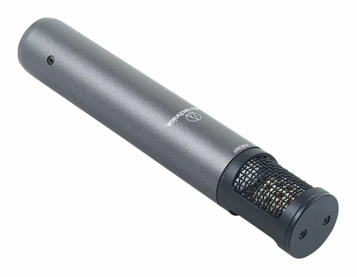 Audio-Technica ATM 450, loggan och ytan