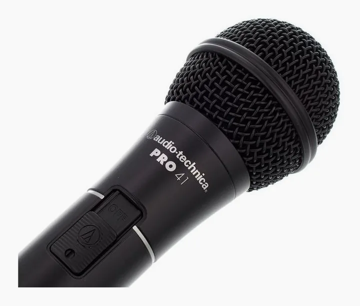 Audio-Technica Pro 41, loggan och ytan