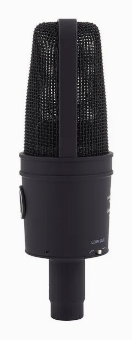 Audio-Technica AT4040, XLR-kontakten i botten