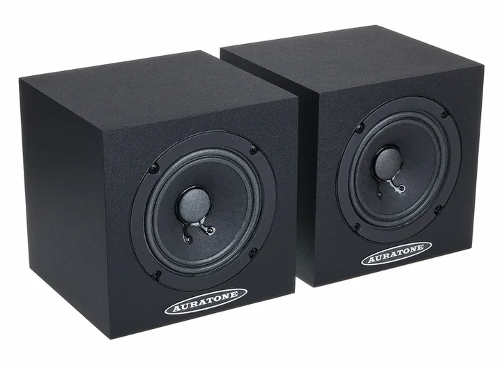 Auratone 5C Active Sound Cube Black, fronten med woofer och diskant