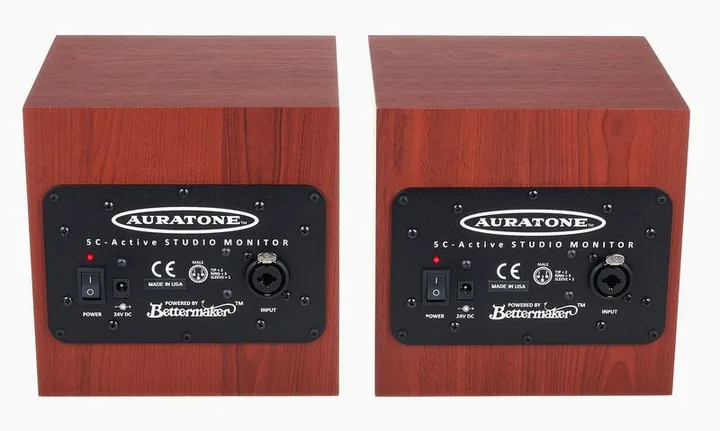 Auratone 5C Active Sound Cube Classic, fronten med woofer och diskant