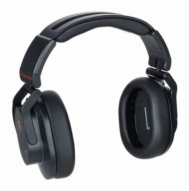 Austrian Audio Hi-X60, öronkuddarna på nära håll