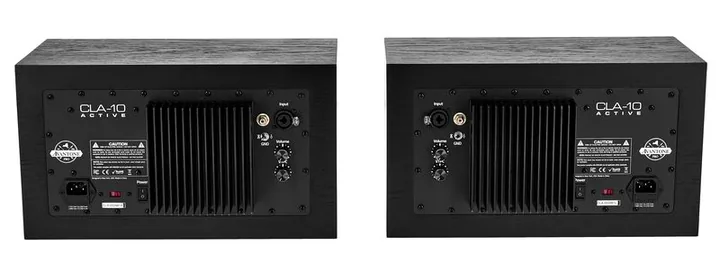 Avantone CLA10 Active, fronten med woofer och diskant