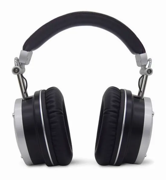 Avantone Mixphones MP-1 Black, kabelingången vid hörkåpan