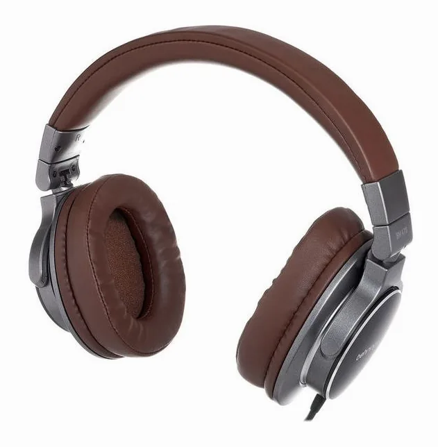 Behringer BH 470, hörkåpan på nära håll