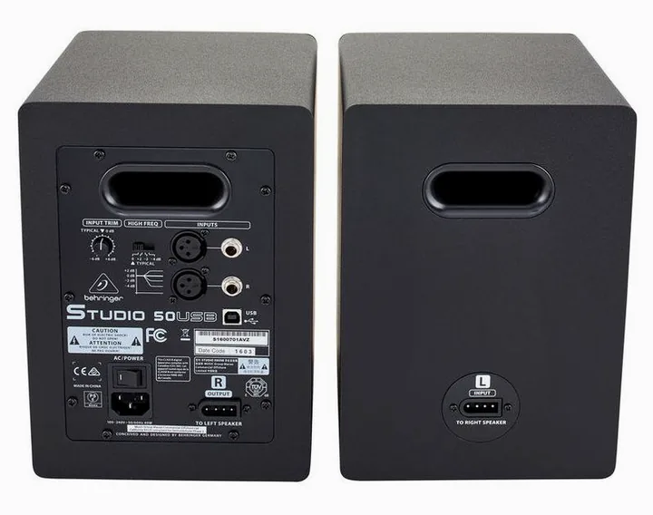 Behringer Studio 50USB, basreflexporten
