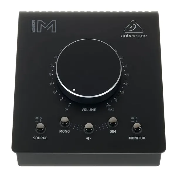 Behringer Studio M, fronten med woofer och diskant