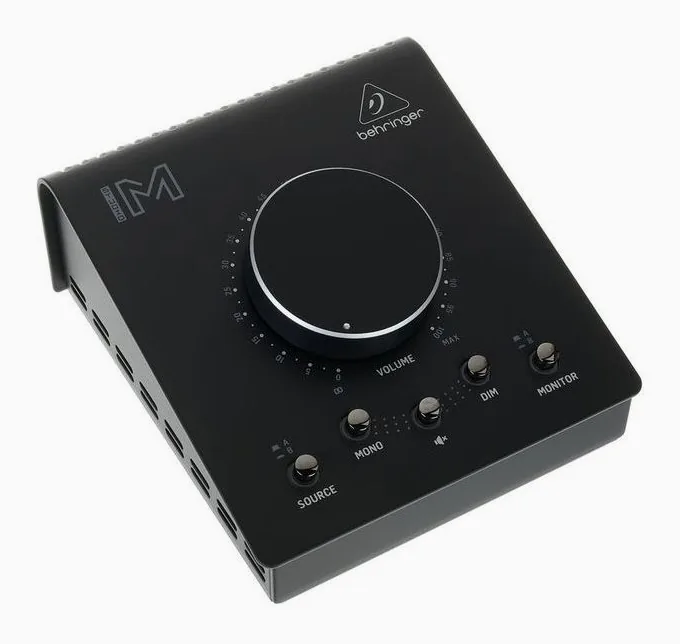 Behringer Studio M, loggan och ytan
