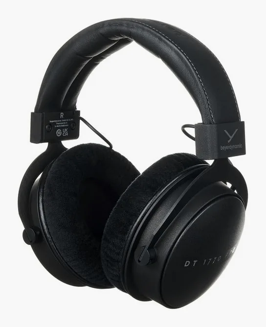 beyerdynamic DT 1770 Pro MKII, hörkåpan på nära håll