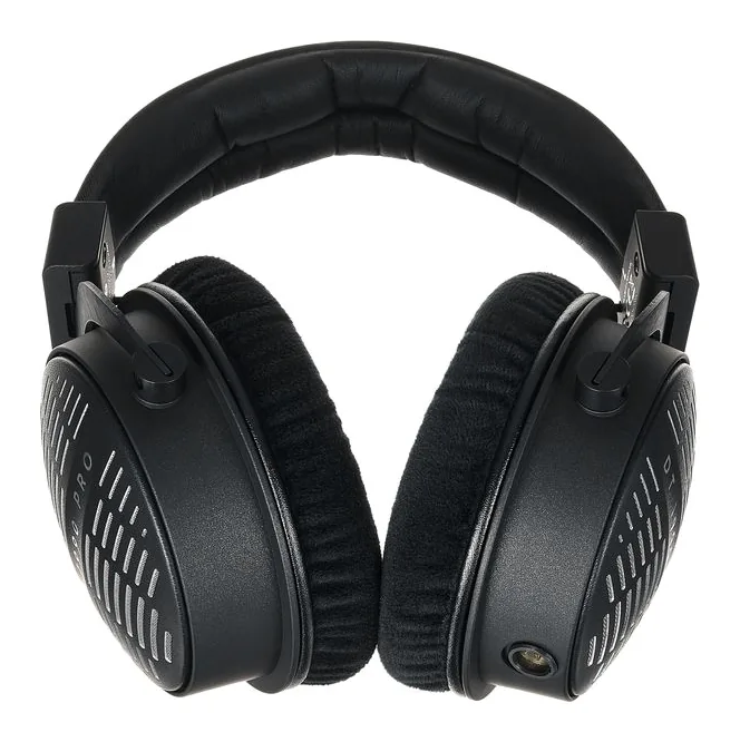 beyerdynamic DT 1990 Pro MKII, kabelingången vid hörkåpan