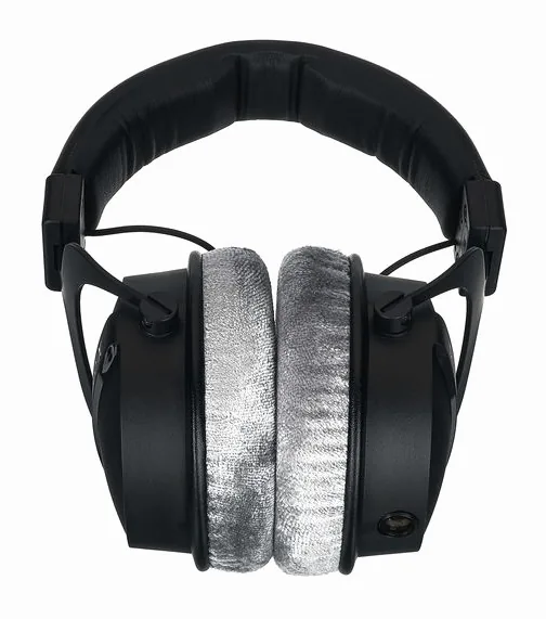 beyerdynamic DT 770 PRO X, öronkuddarna på nära håll