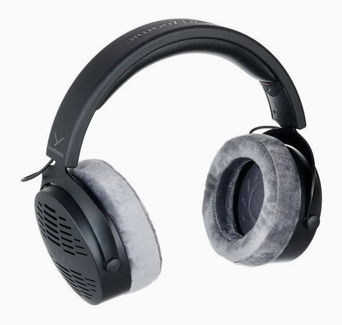 beyerdynamic DT 900 PRO X, öronkuddarna på nära håll