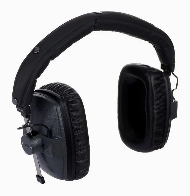 beyerdynamic DT-150, hörkåpan på nära håll