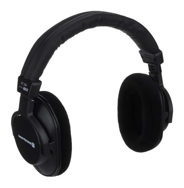 beyerdynamic DT-250/250, öronkuddarna på nära håll