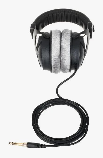 beyerdynamic DT-770 Pro 80 Ohm, öronkuddarna på nära håll