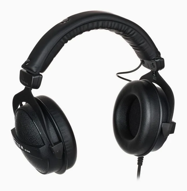 beyerdynamic DT-770 M, gångjärnen och justeringen