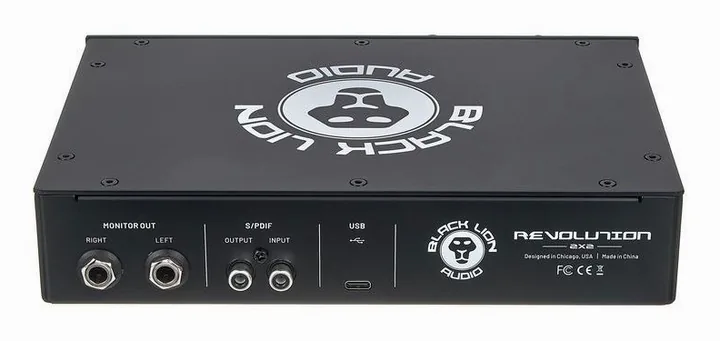 Black Lion Audio Revolution 2x2, nivåmätarna och lysdioderna