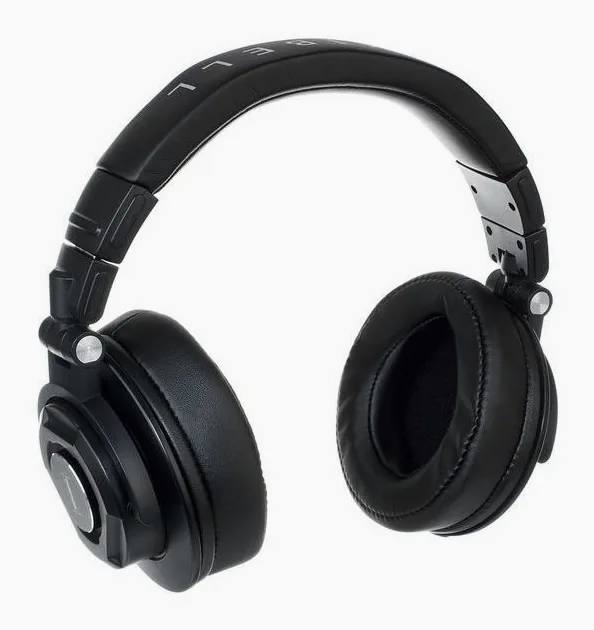 Dexibell DX HF7, hörkåpan på nära håll