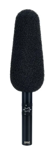 DPA 4017B, hållaren och fästet