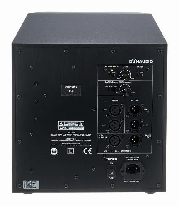 Dynaudio 9S, baksidan med anslutningarna