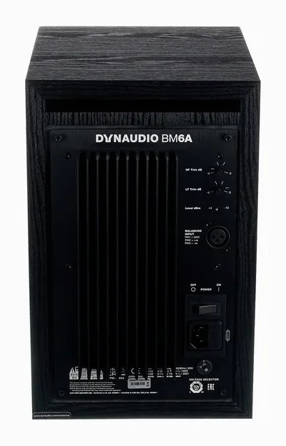 Dynaudio BM6A Classic, knapparna på bakpanelen