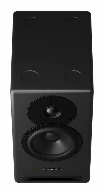 Dynaudio Core 5, kabinettet sett från sidan