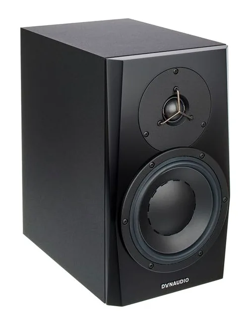 Dynaudio LYD-7 Black, knapparna på bakpanelen