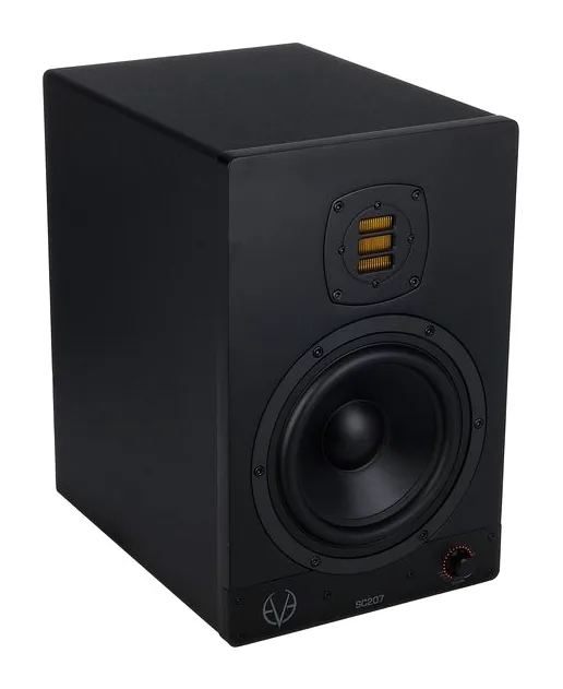 EVE Audio SC207 All Black, loggan och ytan