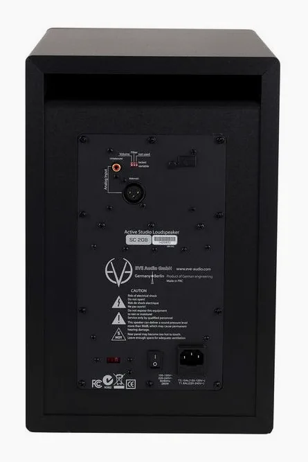 EVE Audio SC208, knapparna på bakpanelen