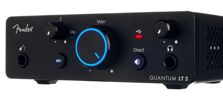 Fender Studio Quantum Creator Bundle, anslutningarna på baksidan